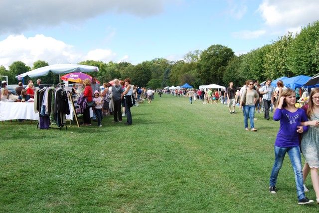 vide grenier (24).jpg